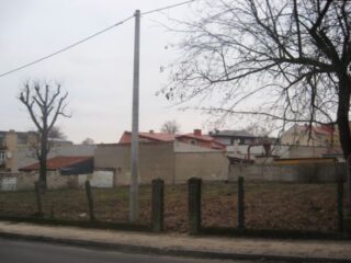 plac-po-spalonym-drewniaku