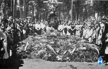 15.VII.1945 r – grób ofiar z 15.VII. Składanie wieńców