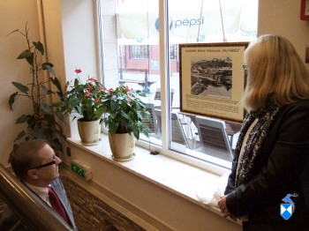 Jerzy Jastrzębski i Danuta Bzura odsłaniają Galerię Jerzy Jastrzębski i Danuta Bzura odsłaniają Galerię