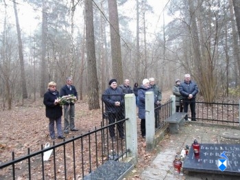Synowa Józefa Bagińskiego, Jadwiga Bagińska (w środku), a z lewej strony jej synowa Małgorzata Bagińska z mężem.