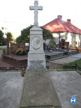 Grobowiec  Eugenii i Józefata  Śmiarowskich