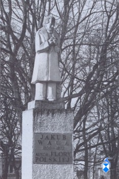 Pomnik Jakuba Wagi z 1967 r. w Ogrodzie Miejskim (2005 r.)