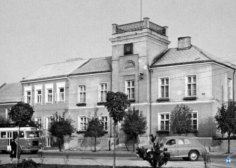 Ratusz-w-Łomży-lata-60-te