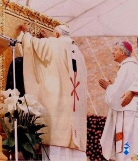 Jan Paweł II w Łomży - wspomnienia Koronowanie obrazu