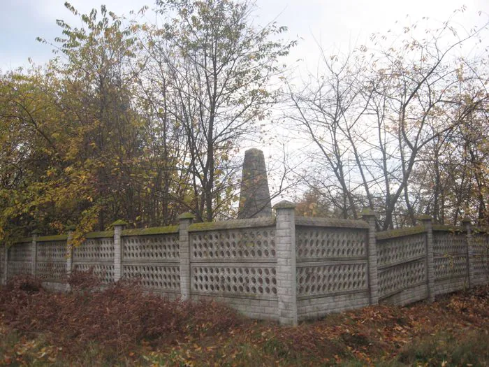 Widok na cmentarz od str. płd. wsch. 2
