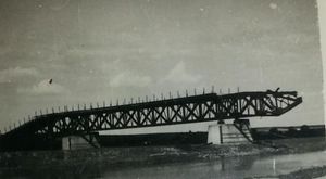 Zerwany most „żelazny” na Narwi 2