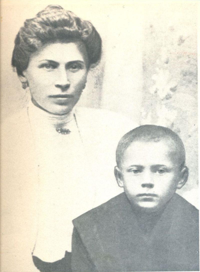 Z matką Julianną. Zuzela 1906 r.