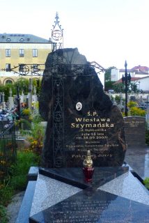 Krzyże pamięci – cenna inicjatywa TPZŁ Miejsce spoczynku zasłużonej dla Ziemi Łomżyńskiej Wiesławy Szymańskiej