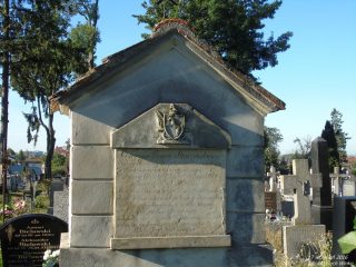 Pomnik nagrobny poświęcony pamięci Seweryna Bończy Skarzyńskiego z 1817r