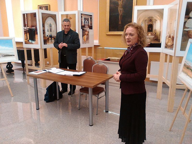 dr Malgorzata Frackiewicz otwiera spotkanie