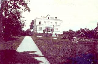 Park przy dworze Lutosławskich – historia i teraźniejszość